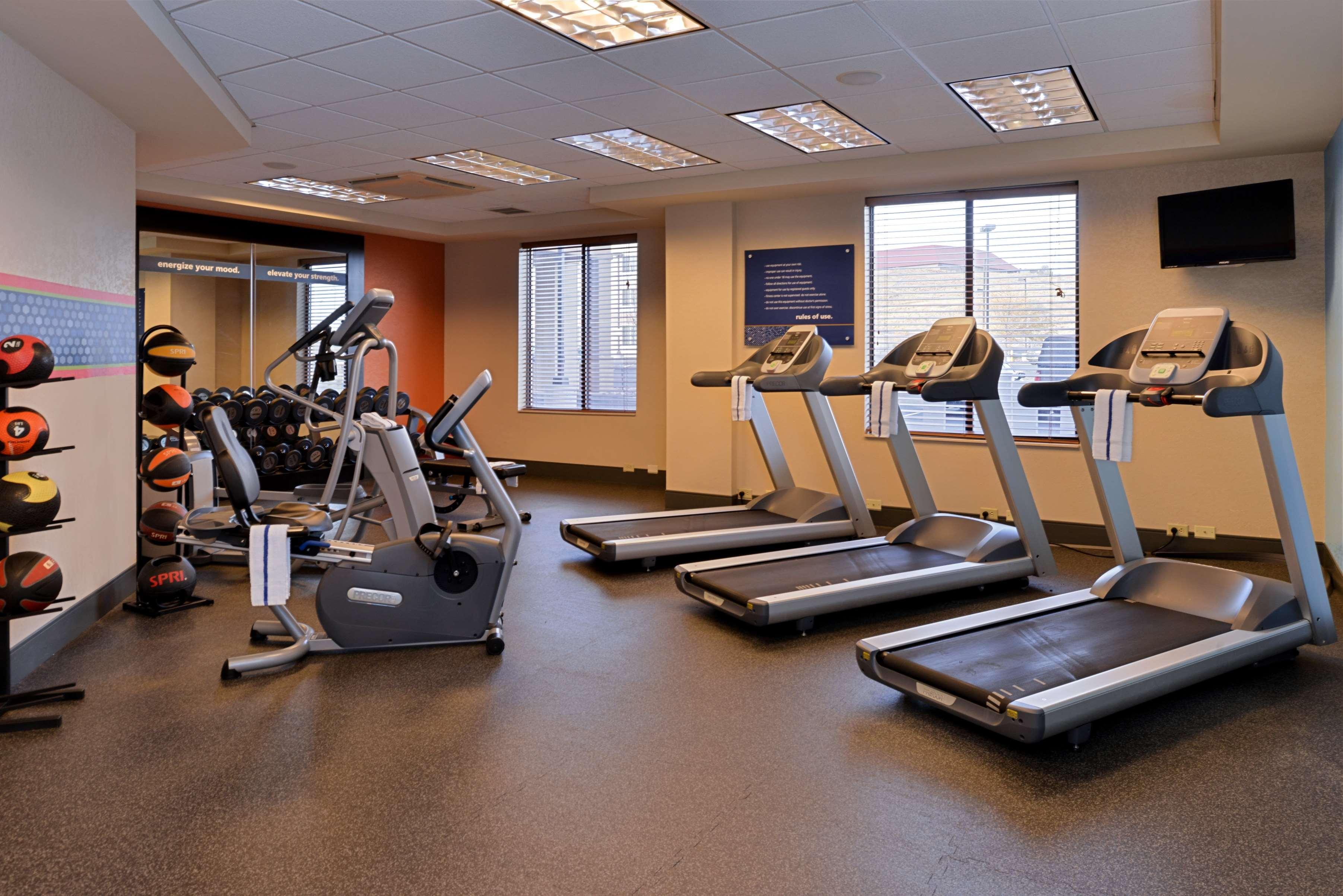 Newly Renovated-Hampton Inn & Suites Casper Exterior photo