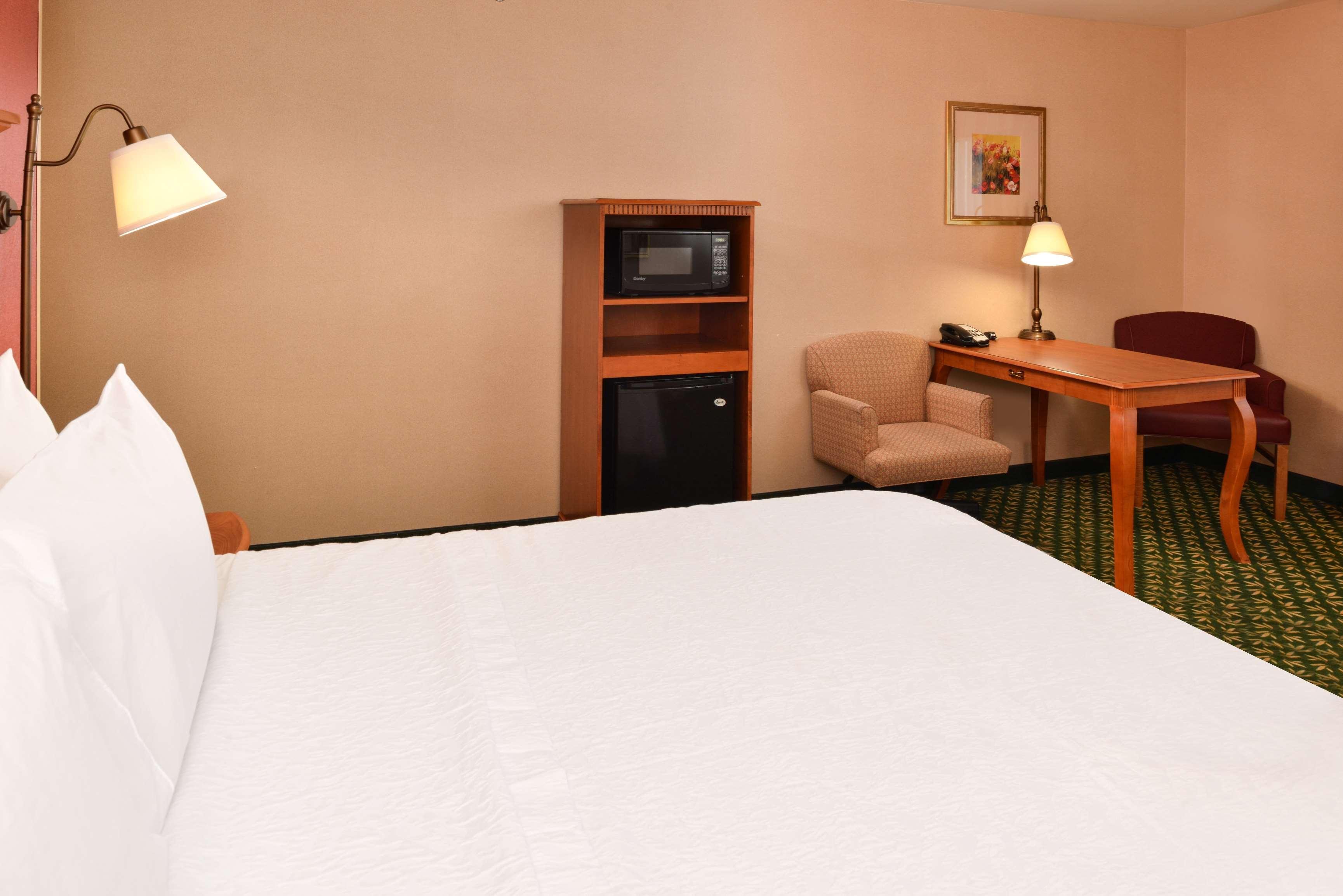 Newly Renovated-Hampton Inn & Suites Casper Exterior photo