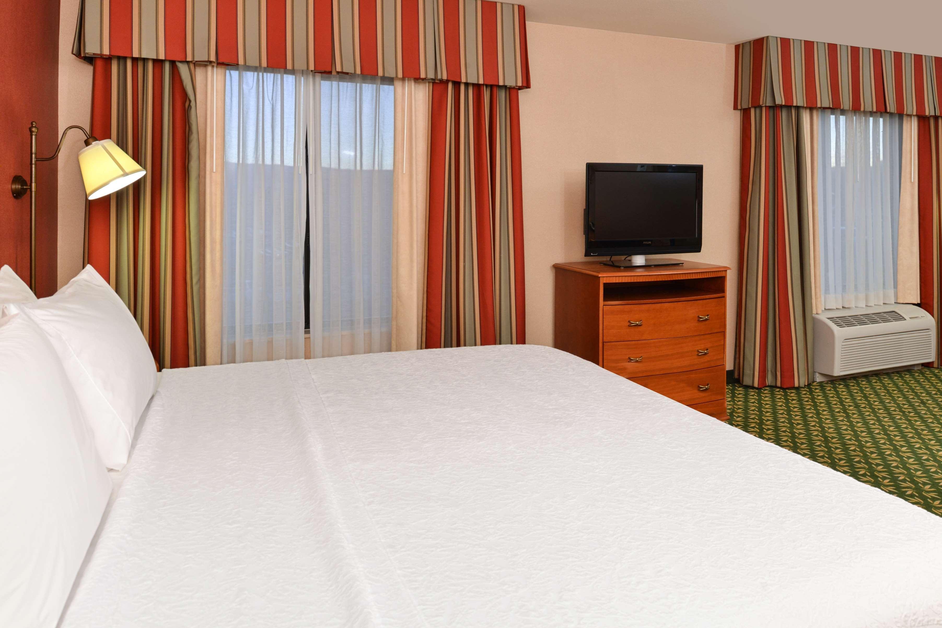 Newly Renovated-Hampton Inn & Suites Casper Exterior photo
