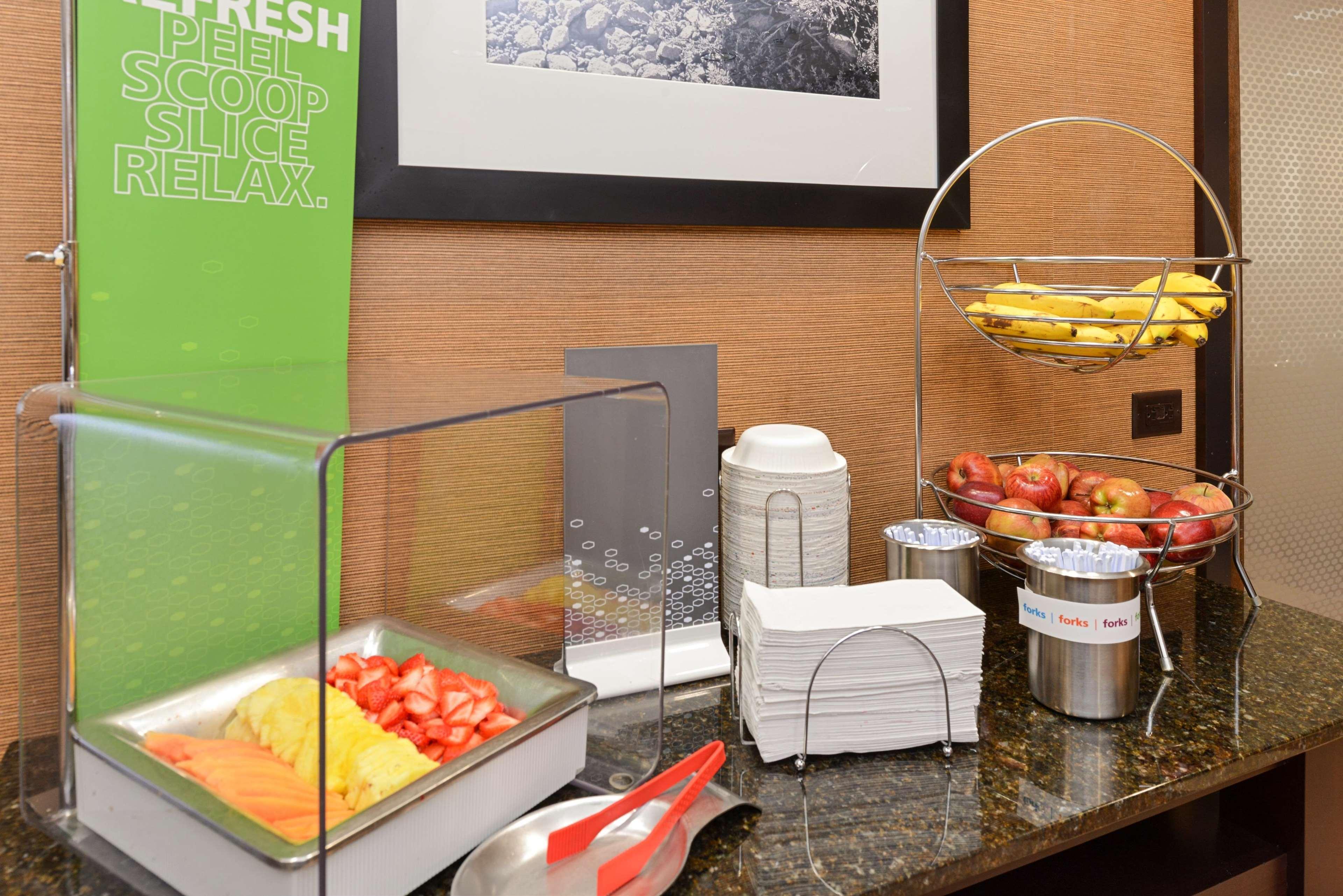 Newly Renovated-Hampton Inn & Suites Casper Exterior photo