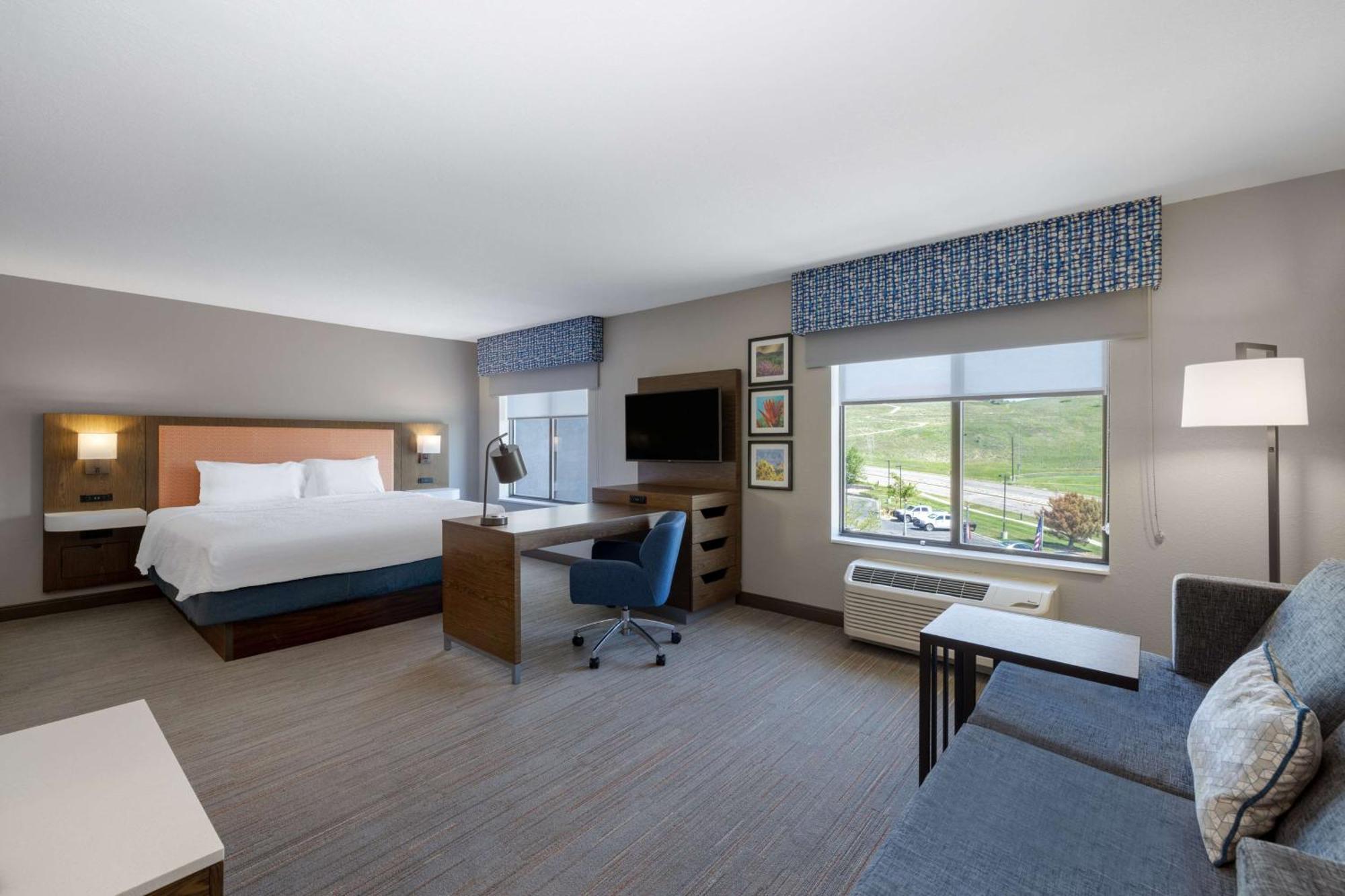 Newly Renovated-Hampton Inn & Suites Casper Exterior photo